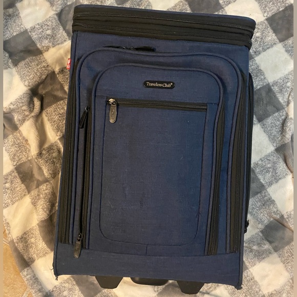 Travelers Club 4-piece Hard Side Spinner Luggage Set - Sage  Travelers Club Suitcase